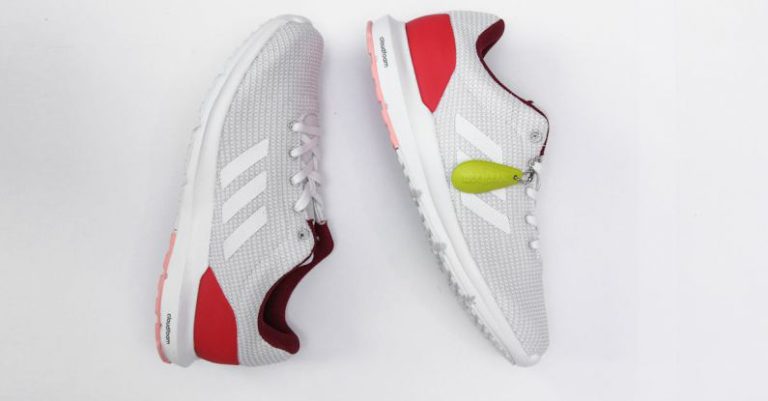 Creativity Boost - Pair of sneakers for training